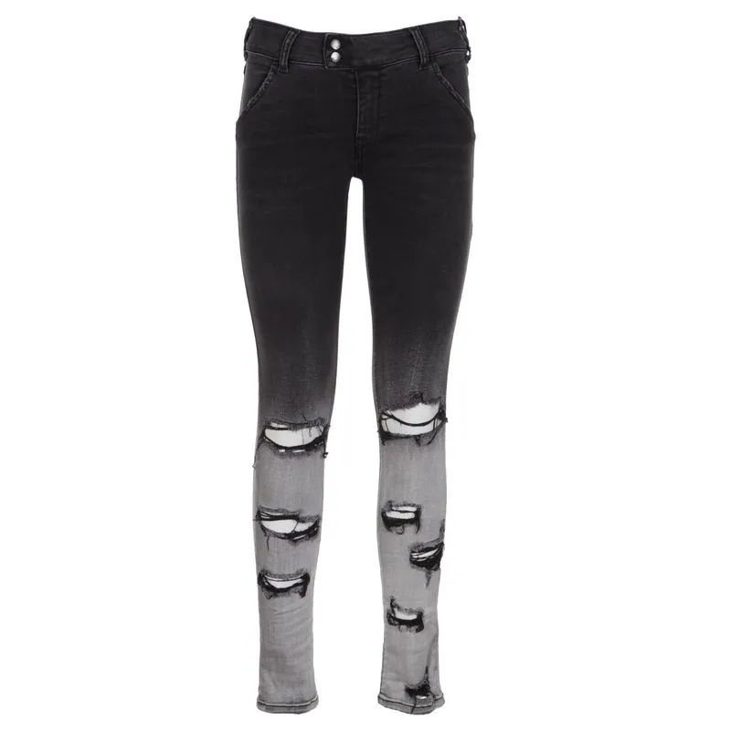Jeans con rotture e sabbiatura sul fondo 