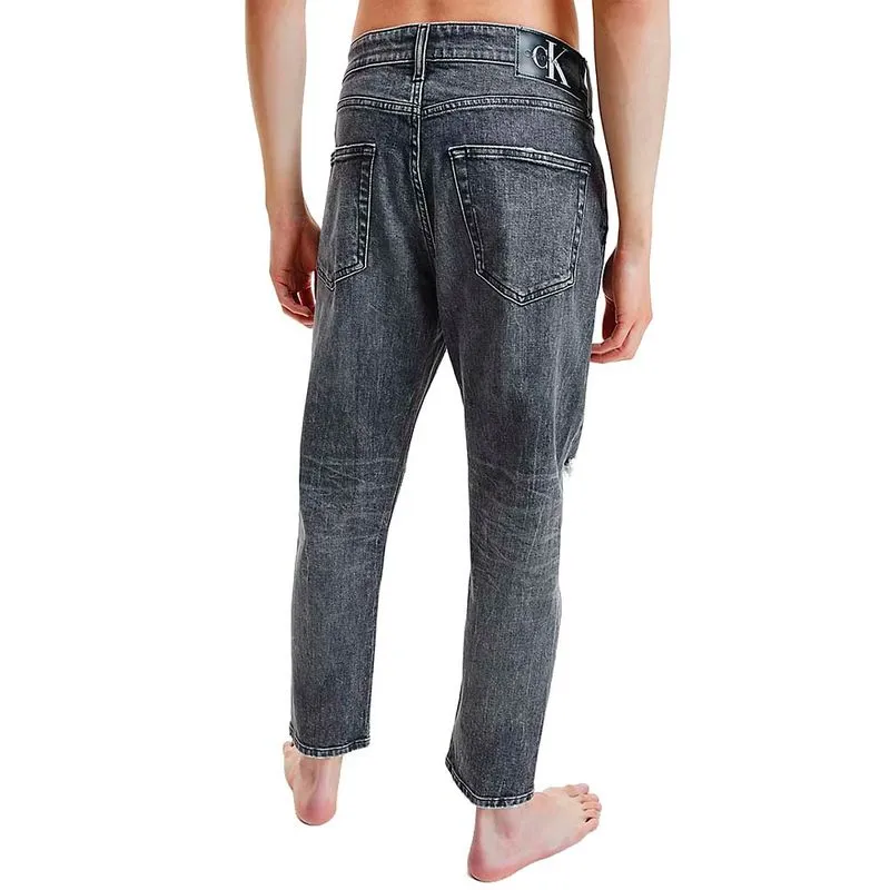 Jeans Dad grigio con abrasioni 
